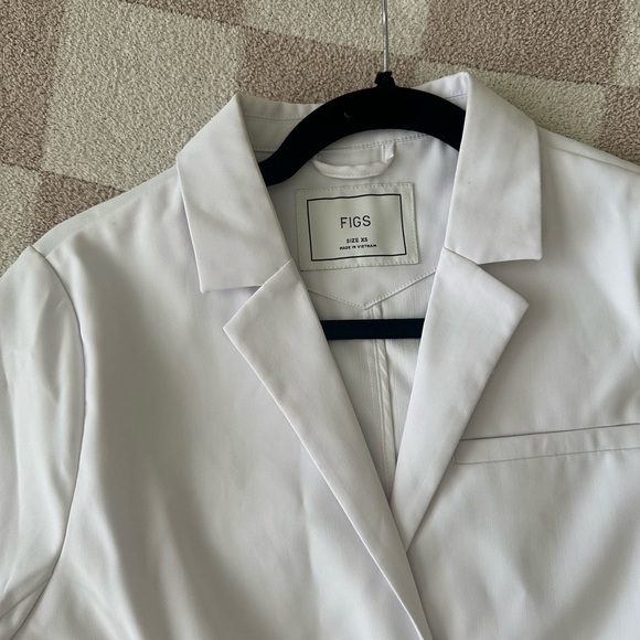 Figs Bellevue Slim Long Lab Coat - Picture 3 of 4